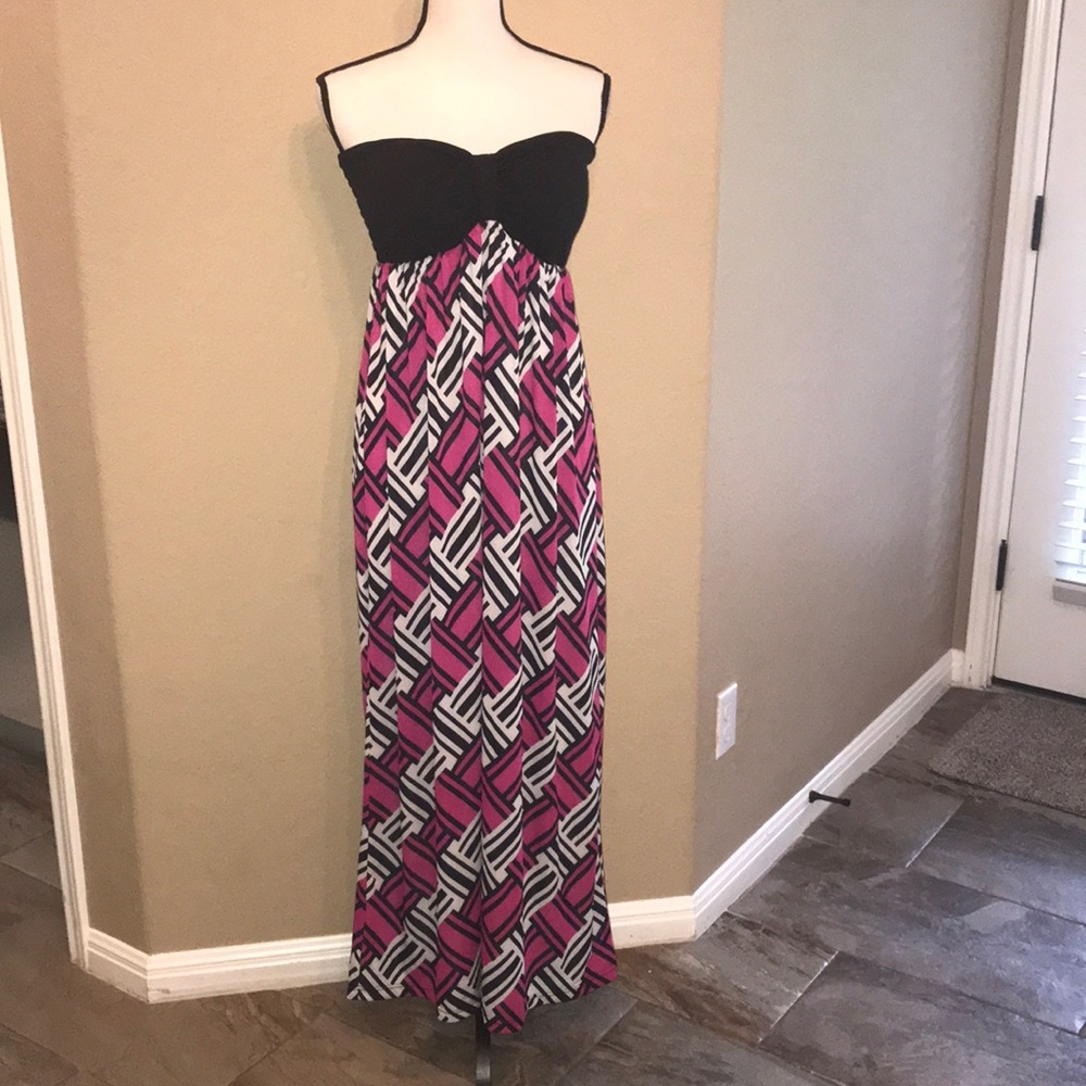 NWT! Darling strapless, maxi. Size M.